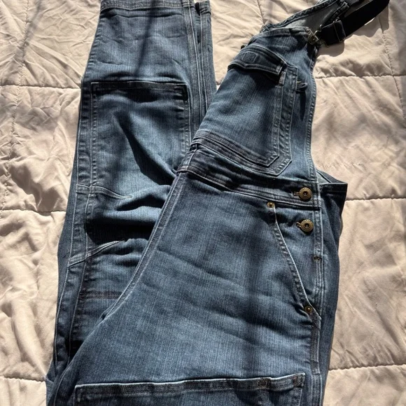 Duluth Trading Co Women’s Double Flex Denim Bib Overalls - Picture 3 of 4